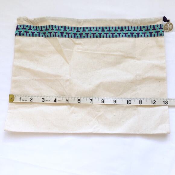 NEW 3 Tory Burch Canvas Drawstring Dust Bag Storage Travel Gold Logo Charm Pull - Picture 4 of 5